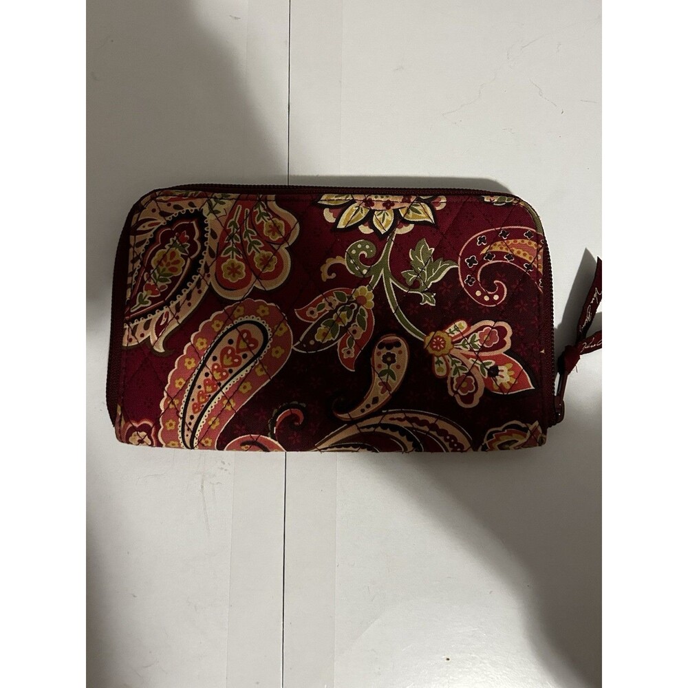 Vera Bradley Quilted Cotton Wallet Burgundy Paisley Zip Pocket